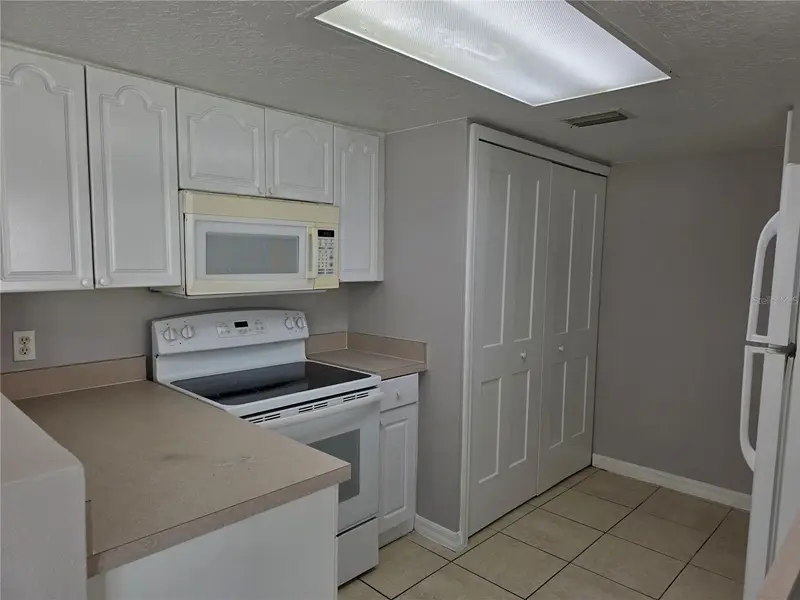 406 Washington Palm Loop, FL