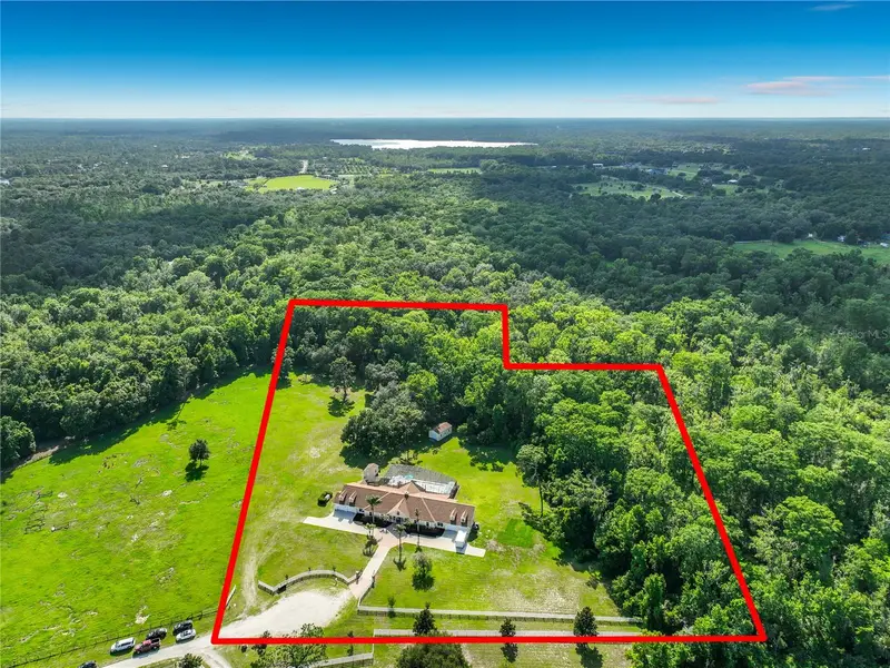 2300 Pine Meadows Pl, FL