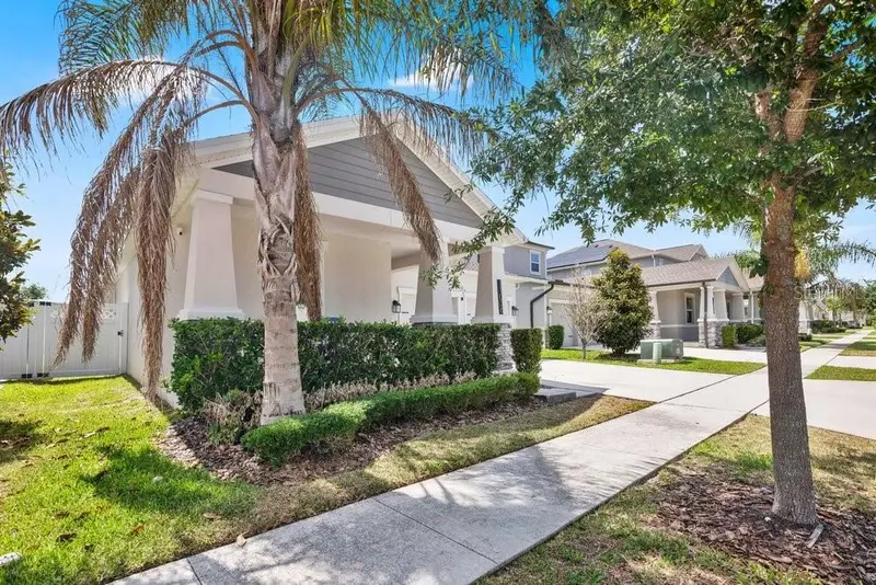 11036 Robert Frost Dr, FL