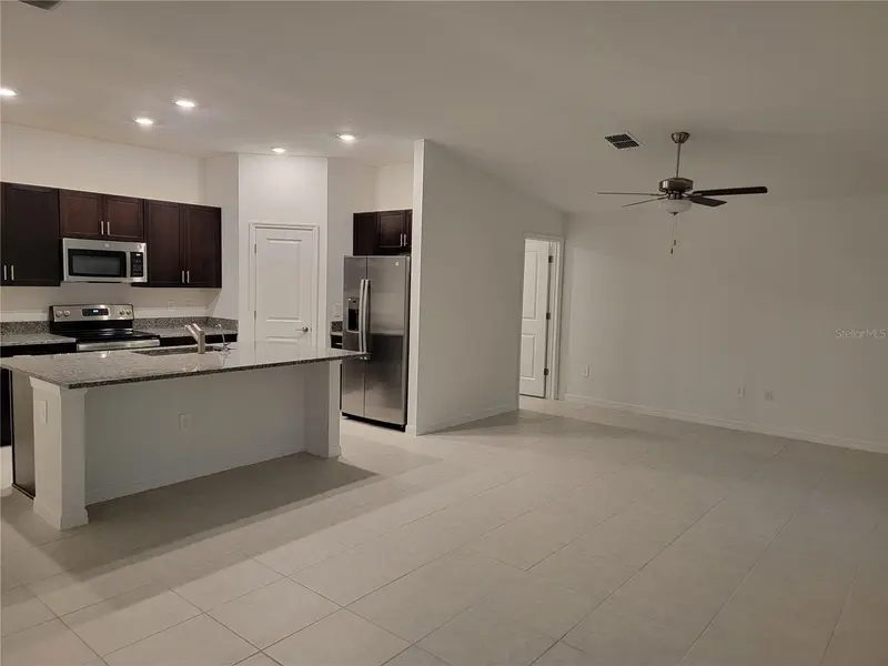 1844 Red Loop, FL