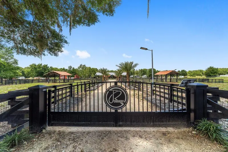 16392 Ne Jacksonville Rd, FL