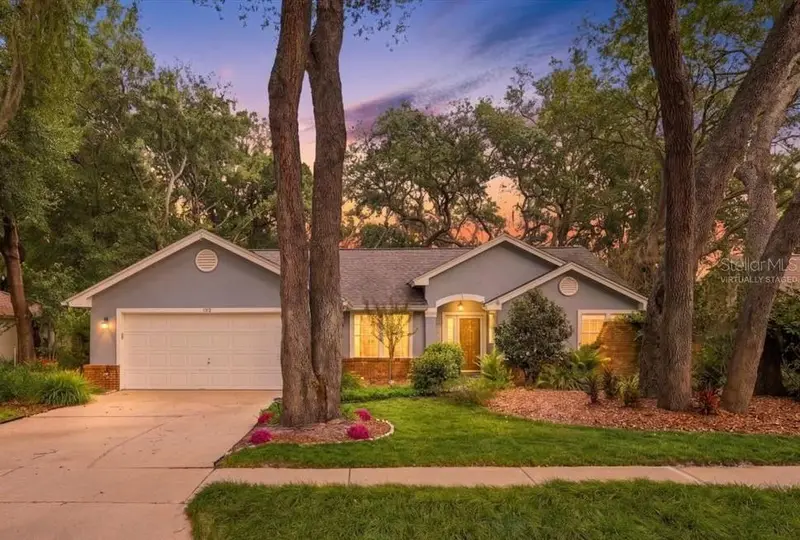 309 Oak Leaf Cir, FL