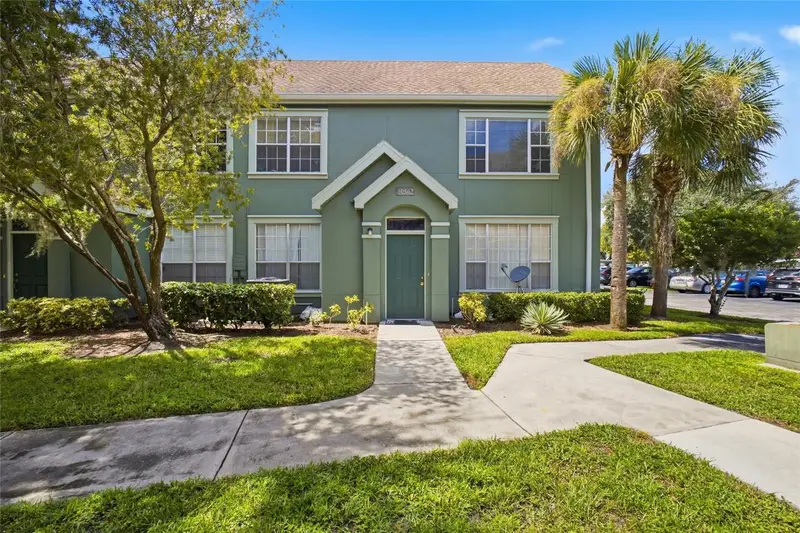 10562 Windsor Lake Ct #10562, FL