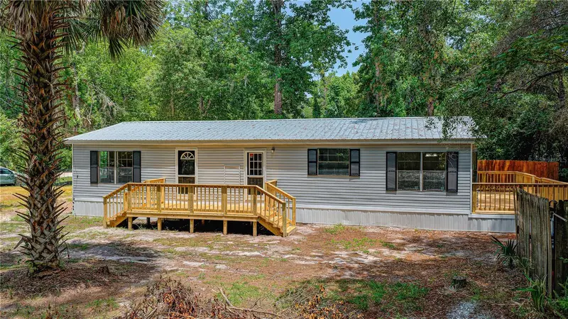 118 Waterway Dr, FL