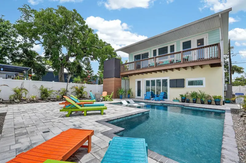 204 Palmetto St, FL