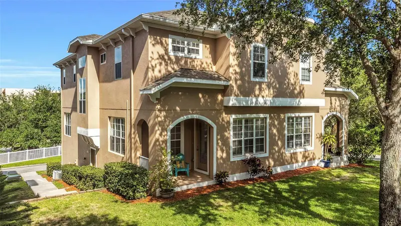94 S Highland Ave #2401, FL