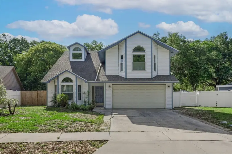 3237 Montrose Cir, FL