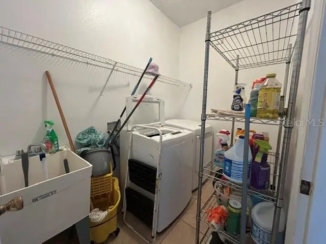 375 Aldershot Ct, FL