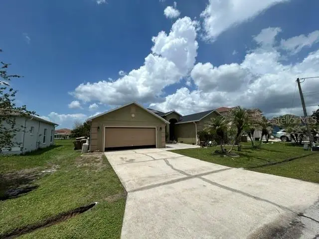 375 Aldershot Ct, FL