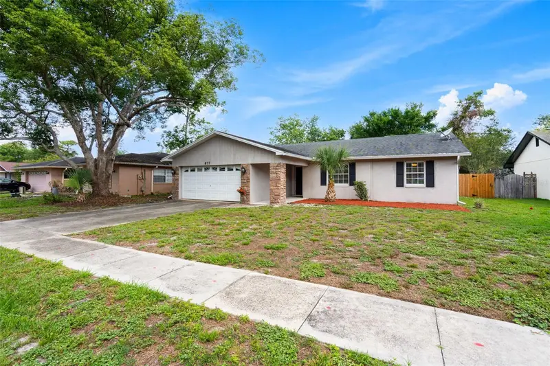 877 Benchwood Dr, FL