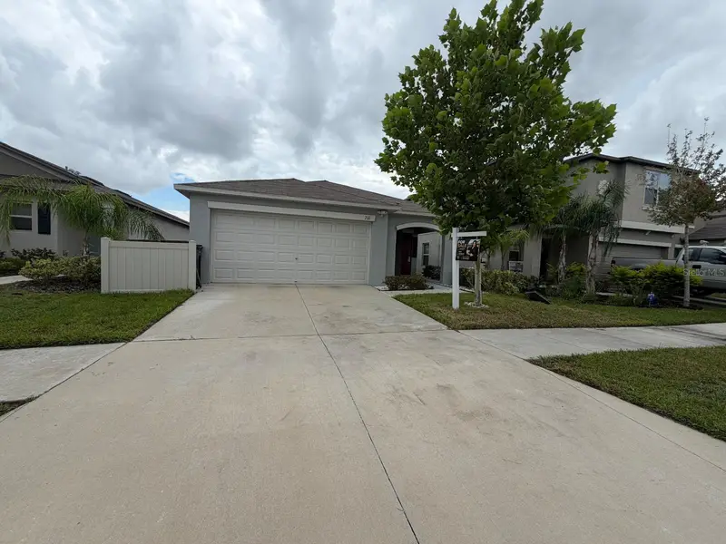 7111 Amelia Cove Ct, FL