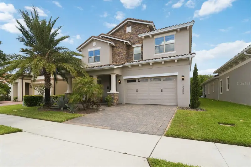 13205 Bromborough Dr, FL
