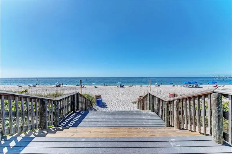 1 Croton Ct, FL
