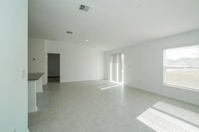 519 Patton Loop, FL