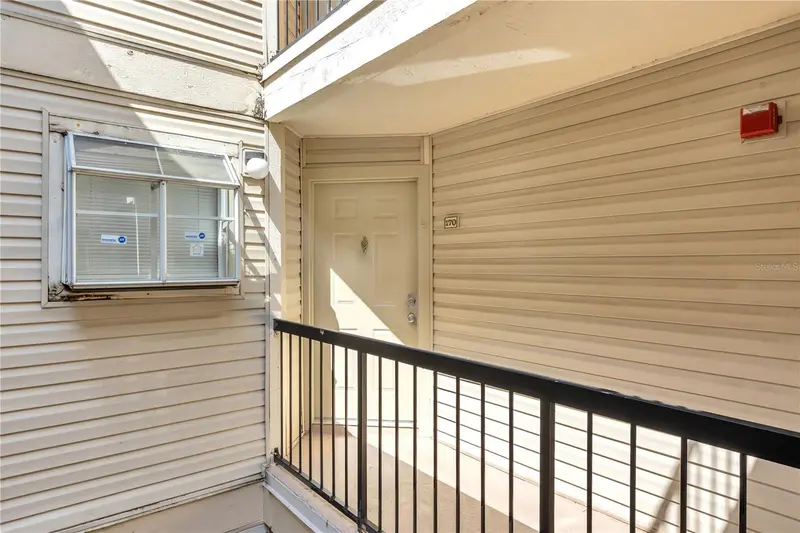 1964 Lake Atriums Cir #170, FL
