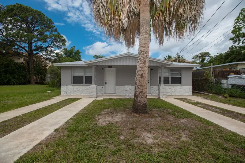 5615 Van Doren Ave, FL