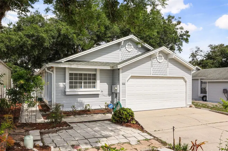 106 Lamplighter Dr, FL