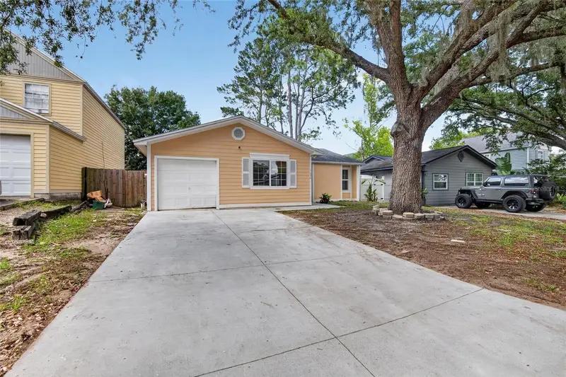 7606 Leon Ave, FL