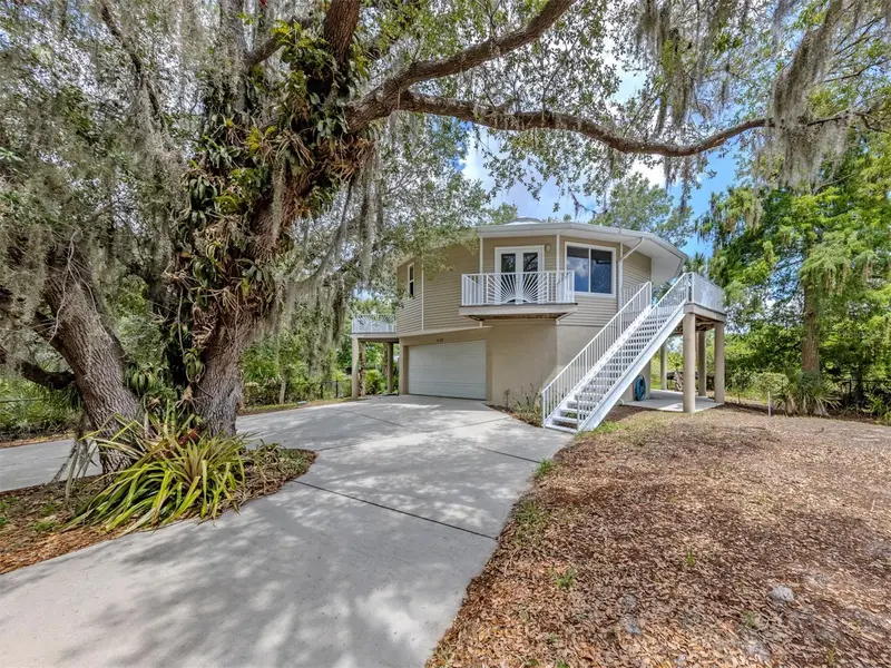 11883 De Leon Dr, FL