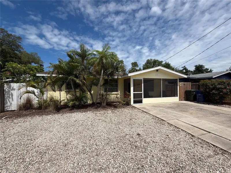 270 S Maple St, FL