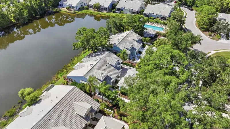 7706 Whitebridge Gln, FL