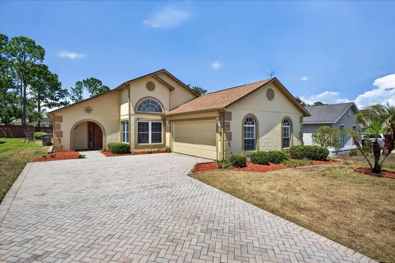 1033 Knightsbridge Cir, FL