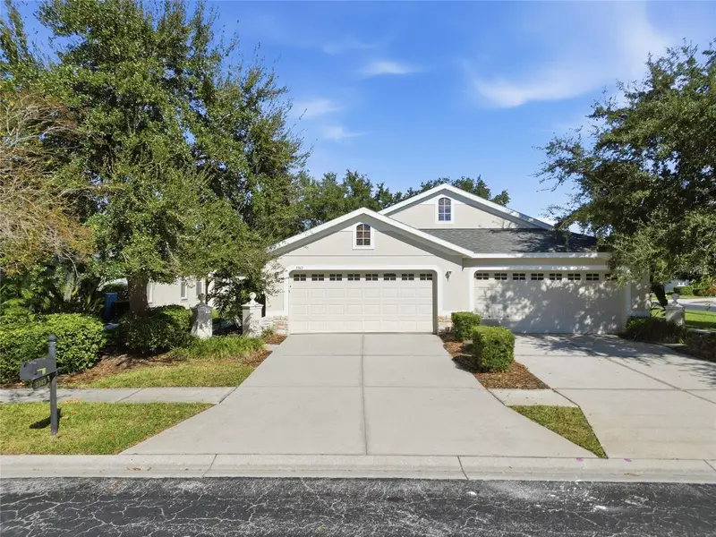 3343 Chapel Creek Cir, FL