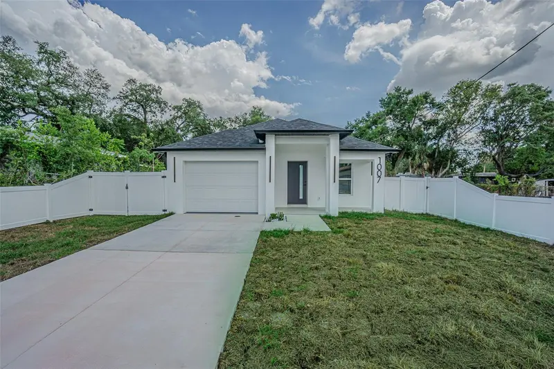 1007 E Eskimo Ave, FL