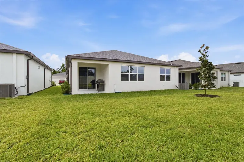 9738 Redwood Heights Loop, FL