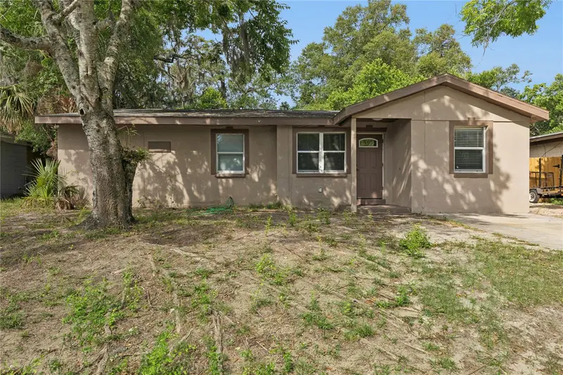 540 Colfax Dr, FL