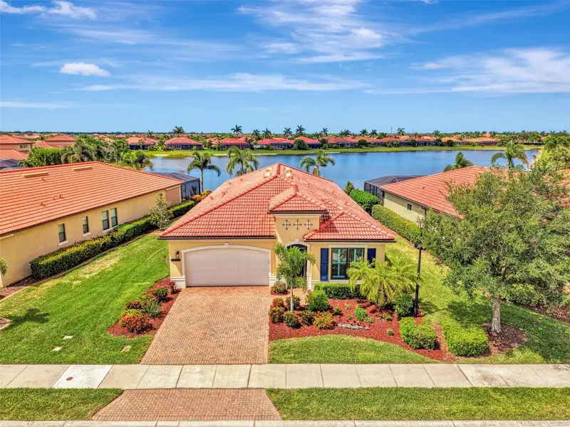 23762 Waverly Cir, FL