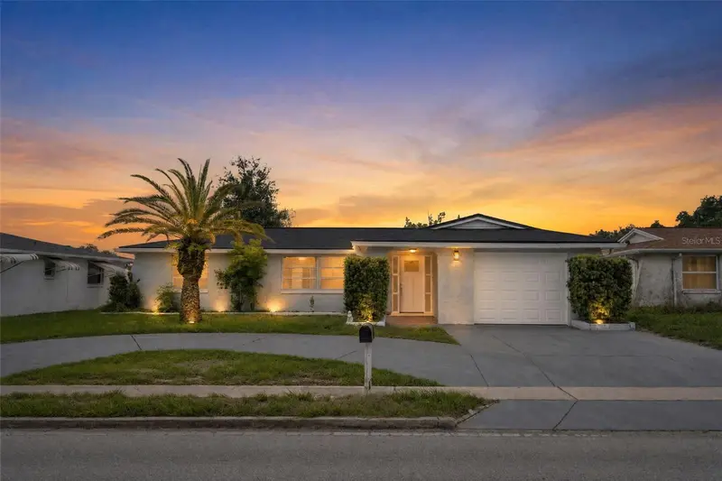 5626 Moog Rd, FL