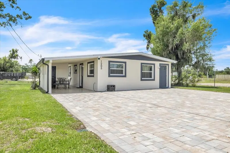 1205 Sw Hibiscus Dr, FL