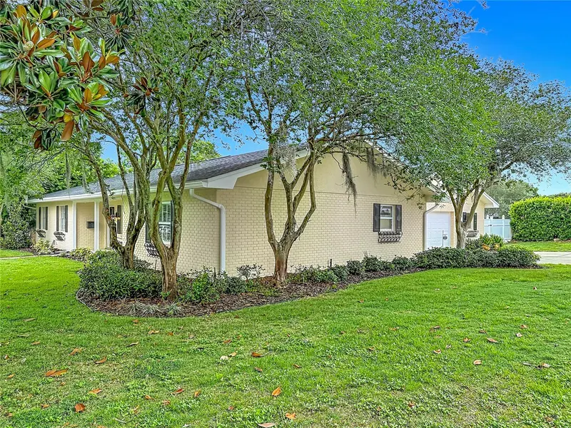 1111 Yarnell Ave, FL