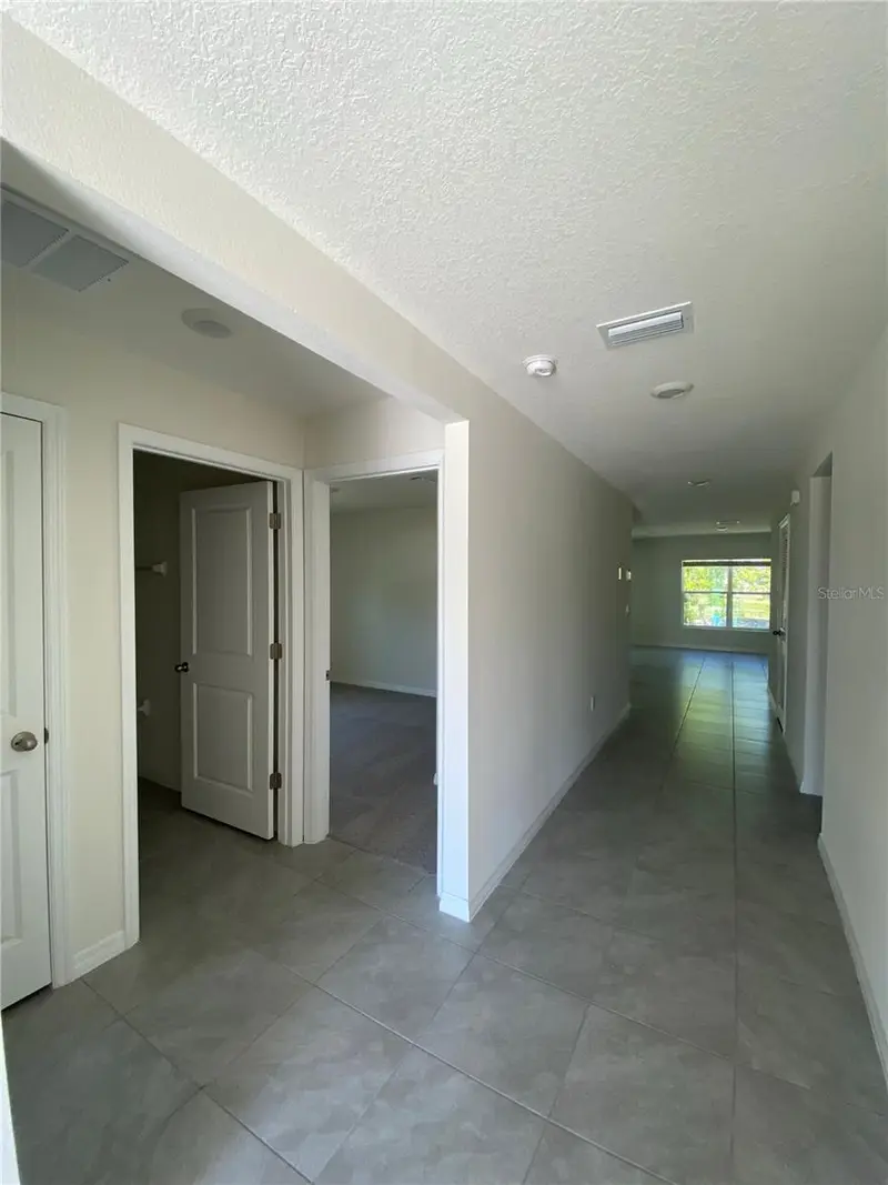 492 Hickory Course Loop, FL