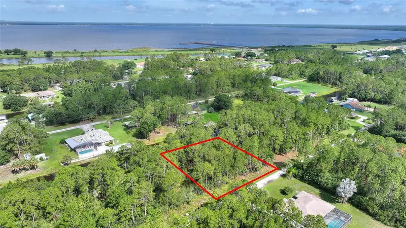 25 Amaryllis Dr, FL