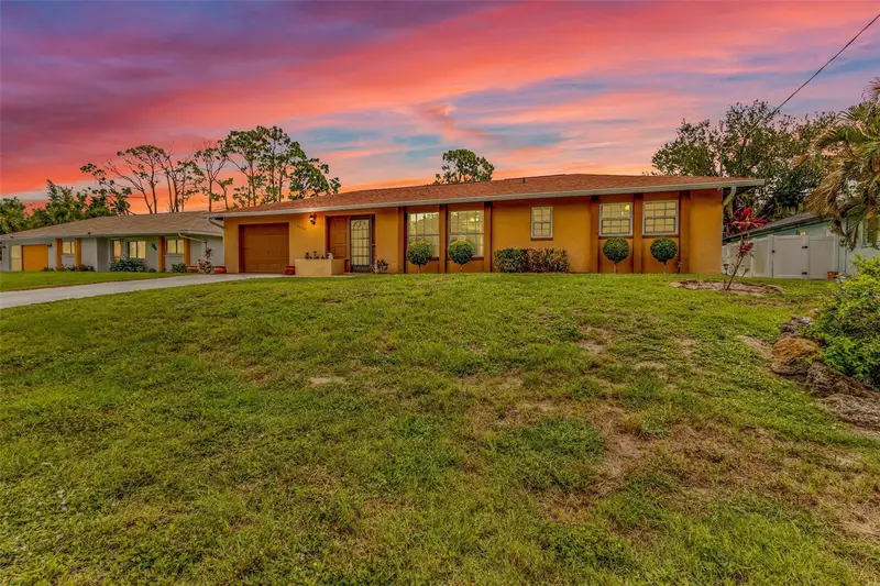 2626 Auburn Blvd, FL