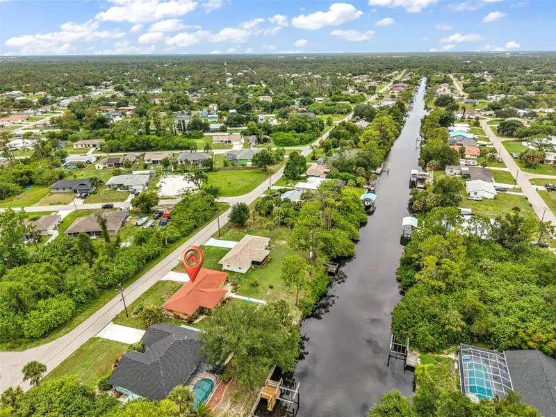 2626 Auburn Blvd, FL