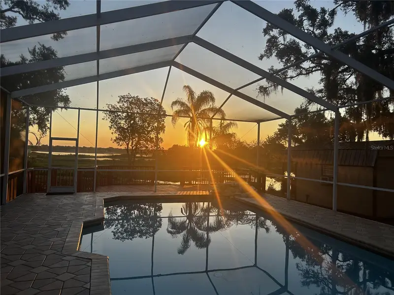 300 Hampshire Ave, FL