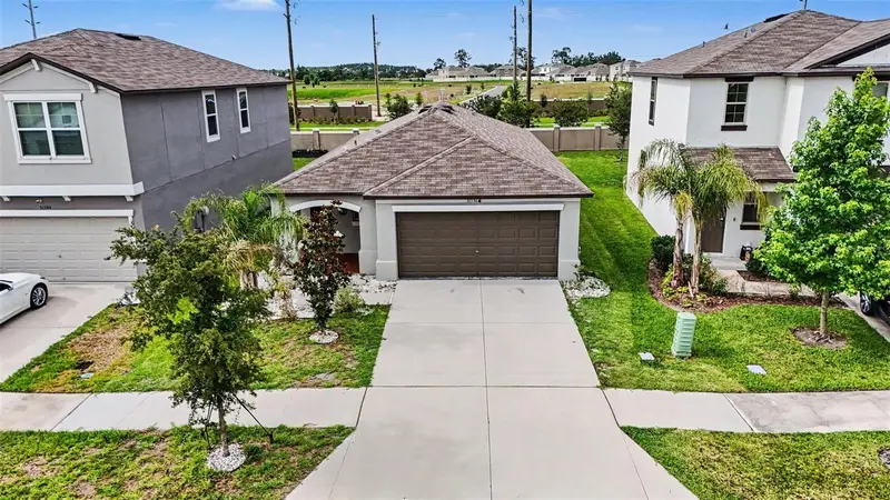 31536 Barrel Wave Way, FL