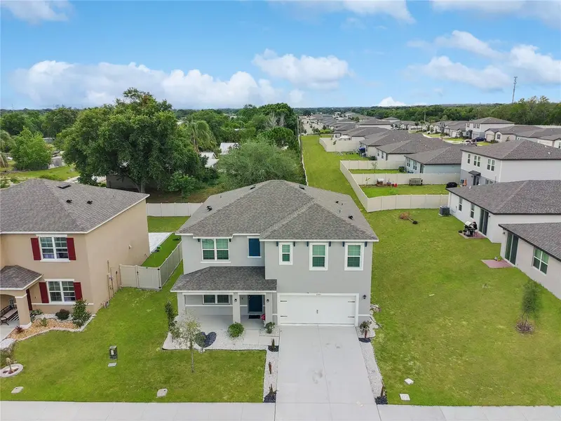 2085 Doe Run Dr, FL