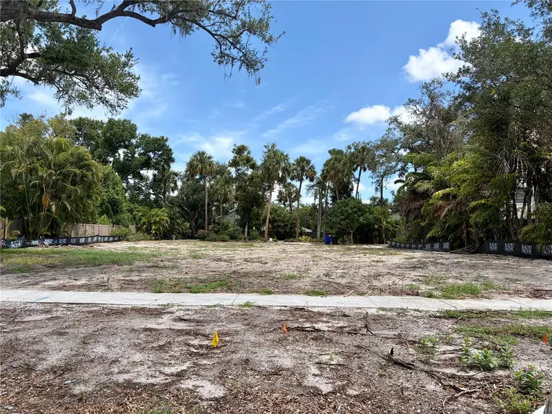 240 President Lot 17 St, FL