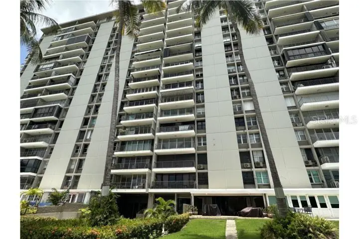 4745 Isla Verde Ave #17g, PR