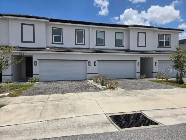 922 Centaury Dr, FL
