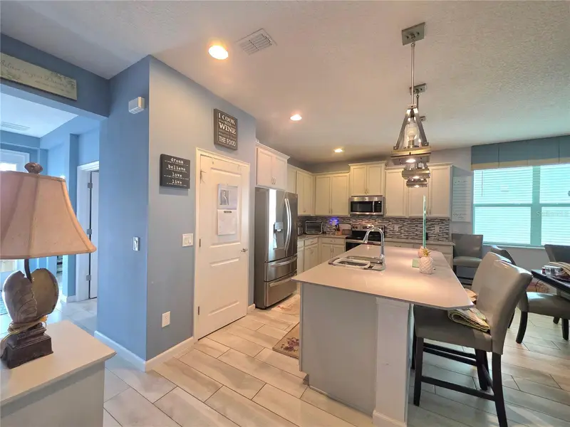 958 Compass Landing Dr, FL