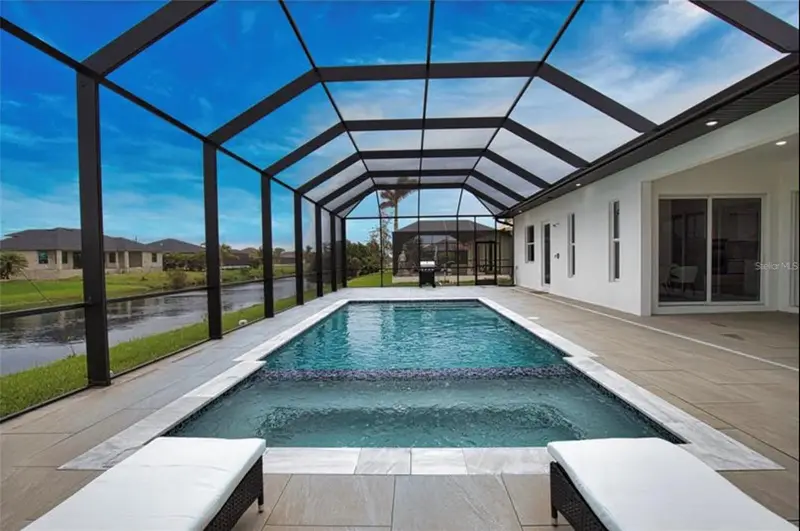 230 W Pine Valley Ln, FL