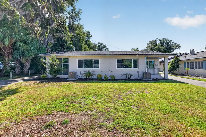 1012 N Baker St, FL
