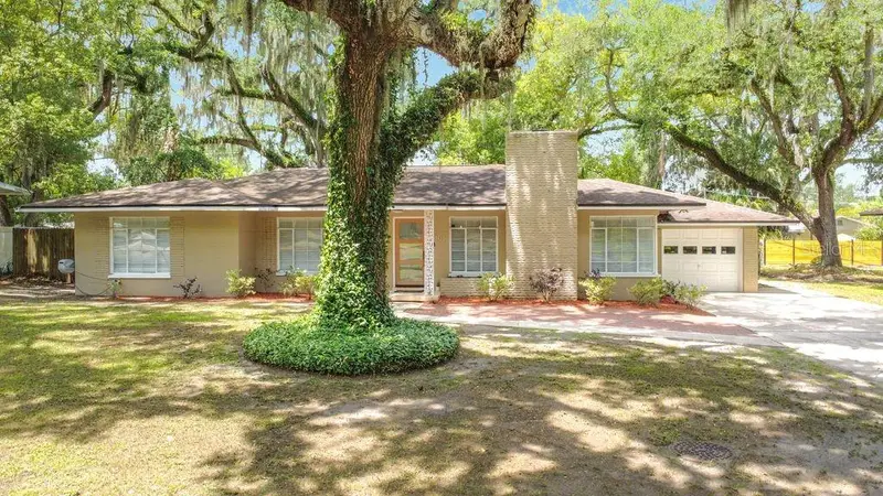 2303 W End Ave, FL