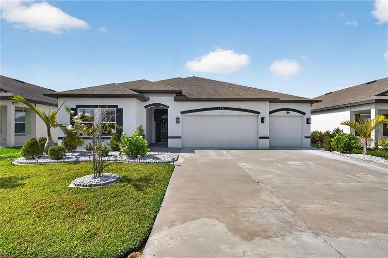 2530 Sand Gables Trl, FL