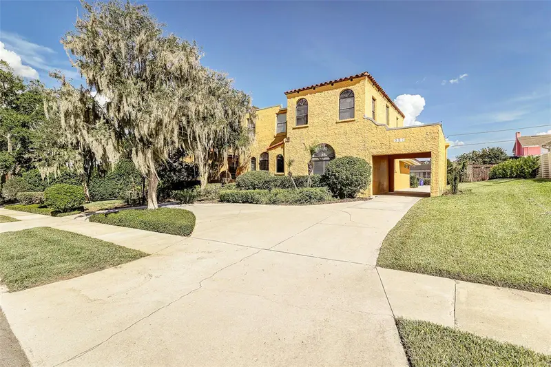 327 Miramar Rd, FL